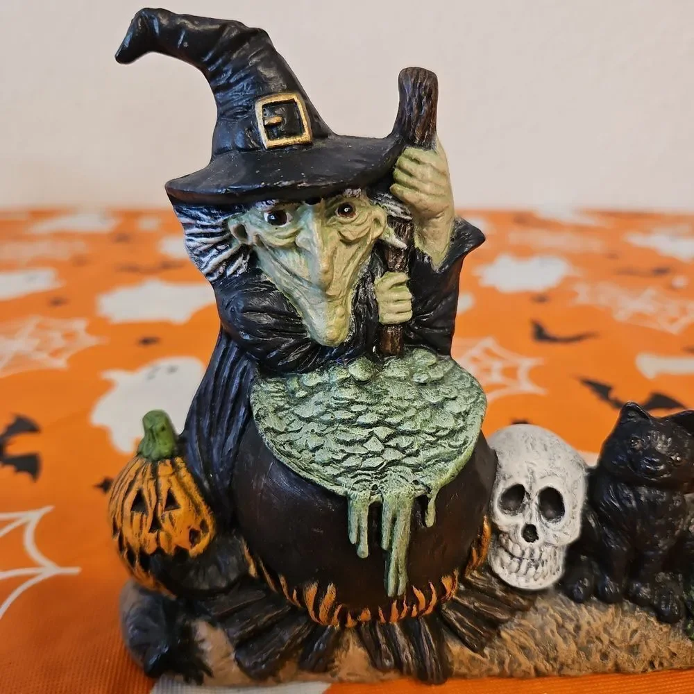 Vintage Nowel'ls Halloween Witch and Pumpkins Ceramic Figurine
